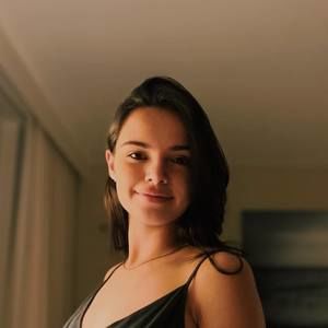 Meet your Posher, Bella